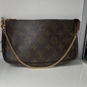 Louis Vuitton Monogram Canvas Brown pochette & Gold unbranded Chain